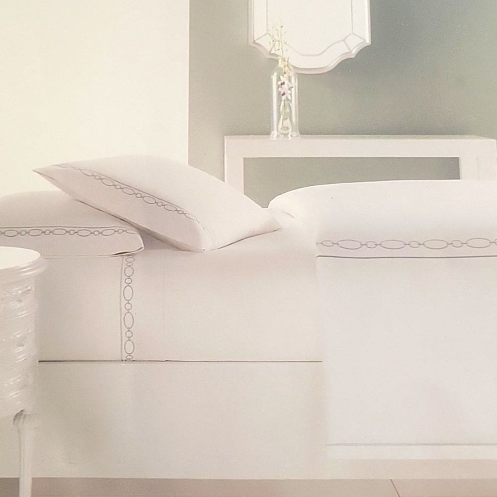 Hudson Park collection king-size flat sheet